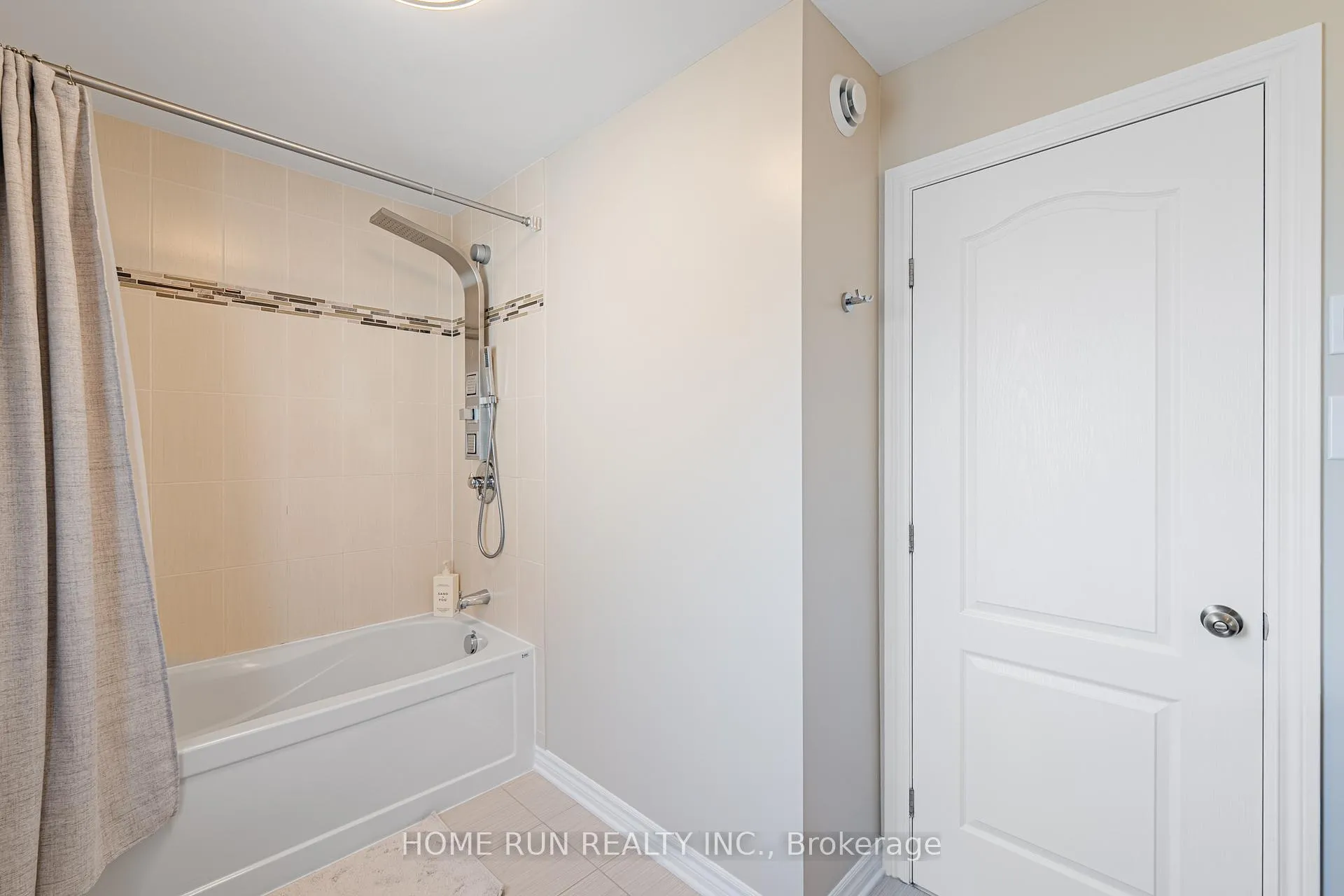 Photo 31 of 131 Kinghaven Crescent, Ottawa, Kanata - Bridlewood — HOMEH