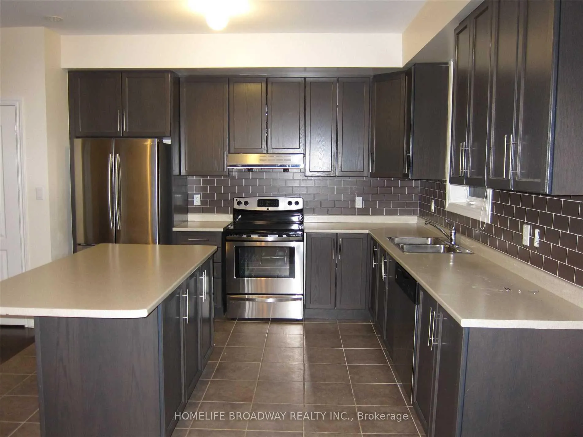 Photo 6 of Unit 2 (2nd & 3rd floor), 80 Cathedral High Street, Markham, Cathedraltown — HOMEH