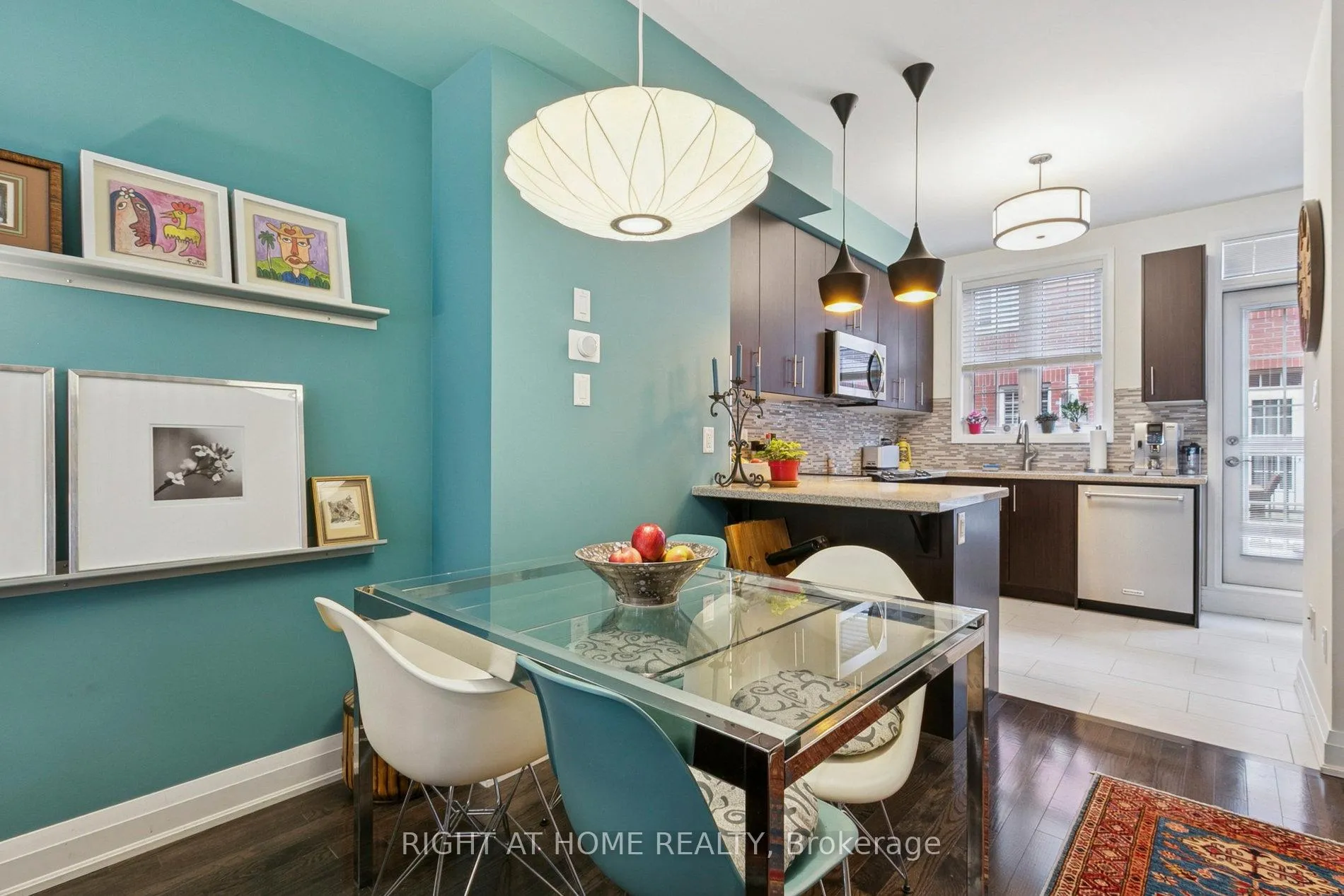 Photo 8 of 28 Raffeix Lane, Toronto, Moss Park — HOMEH