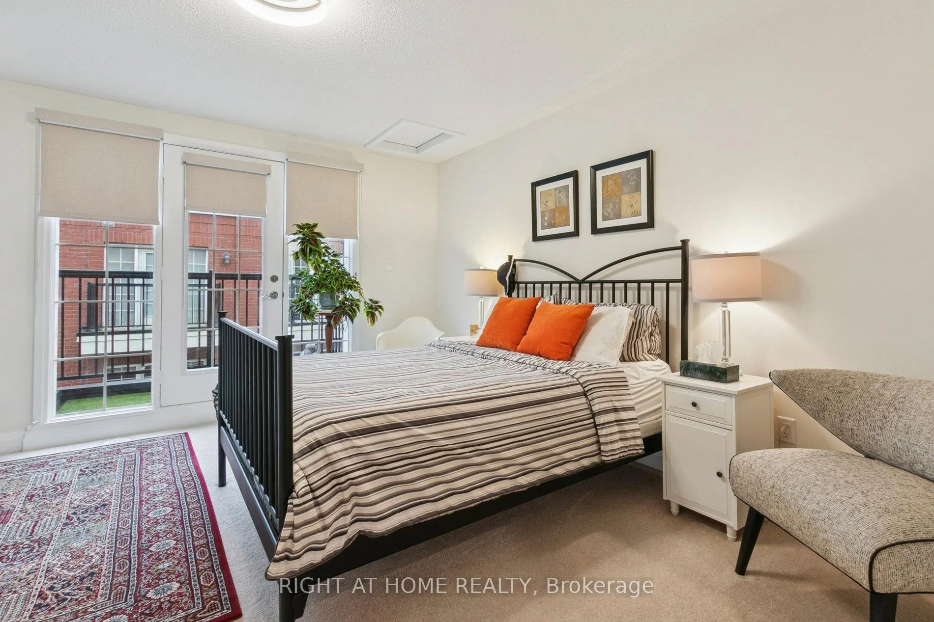 Photo 18 of 28 Raffeix Lane, Toronto, Moss Park — HOMEH
