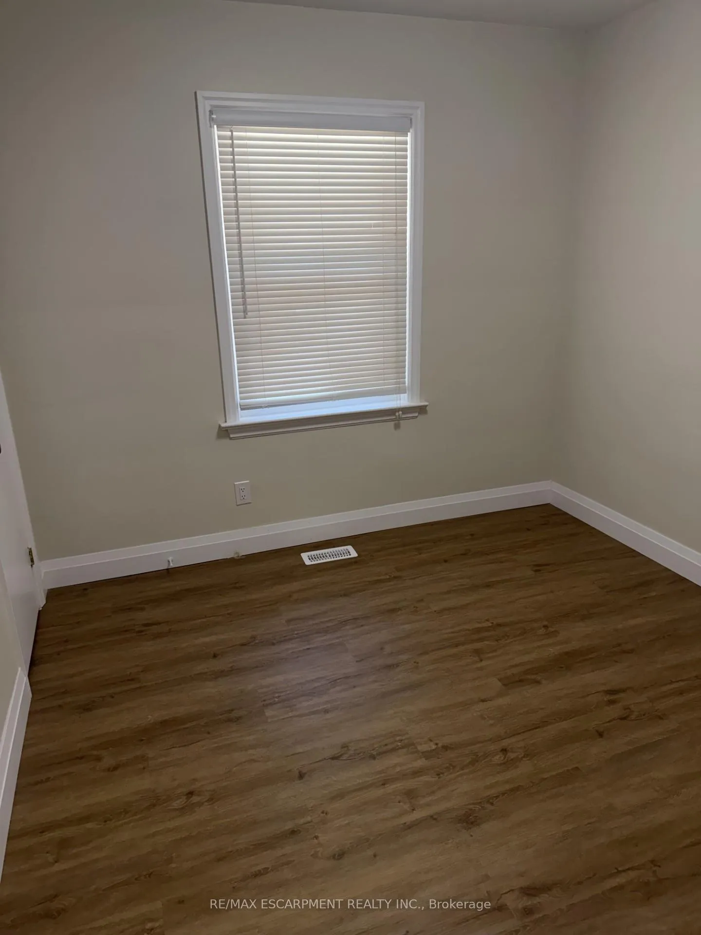 Photo 7 of Unit UPPER, 377 Martin Street, Milton, Old Milton — HOMEH