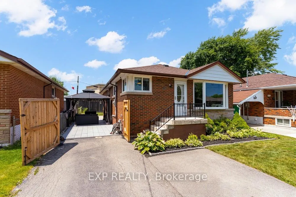 Photo 2 of 42 Terrace Drive, Hamilton, Balfour — HOMEH