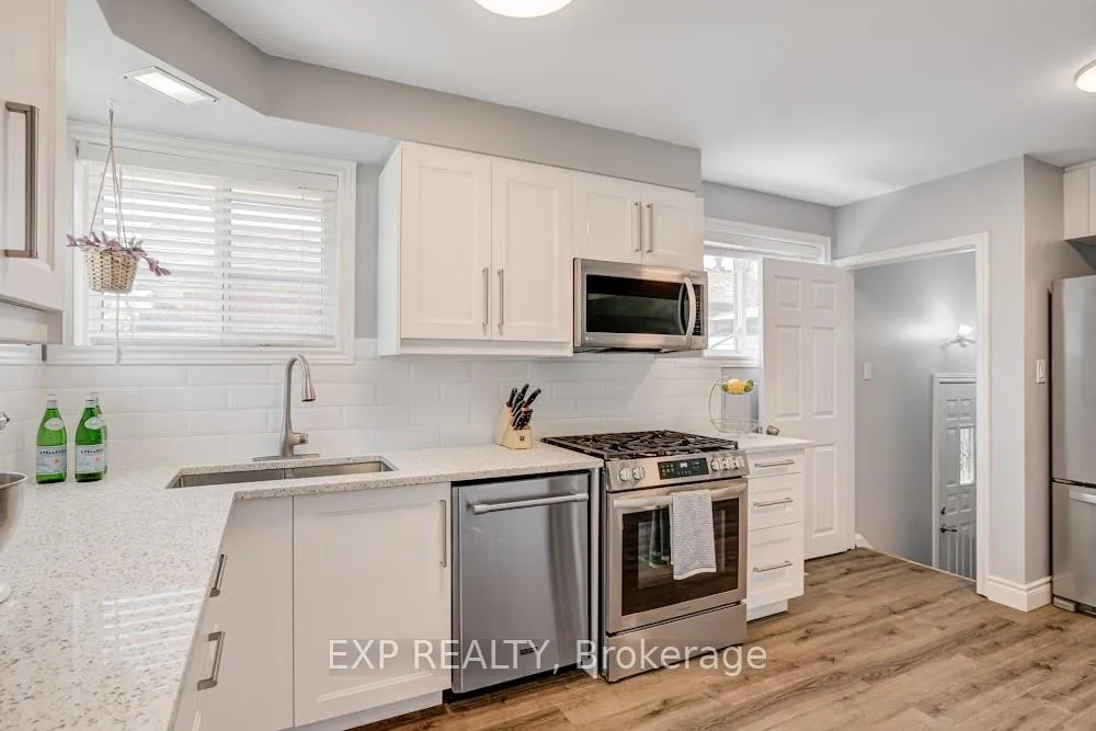 Photo 4 of 42 Terrace Drive, Hamilton, Balfour — HOMEH