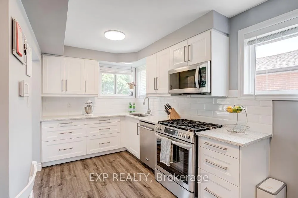 Photo 5 of 42 Terrace Drive, Hamilton, Balfour — HOMEH