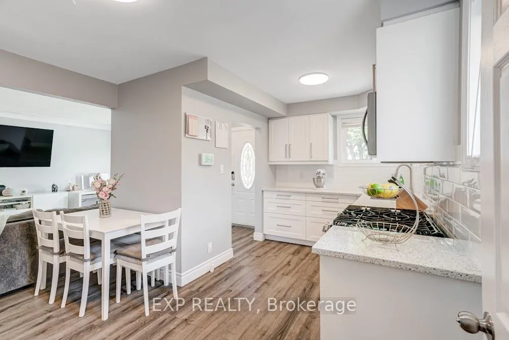 Photo 8 of 42 Terrace Drive, Hamilton, Balfour — HOMEH