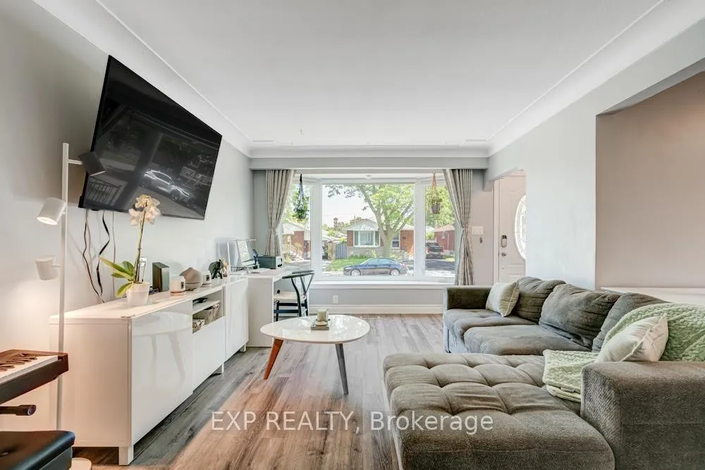 Photo 10 of 42 Terrace Drive, Hamilton, Balfour — HOMEH