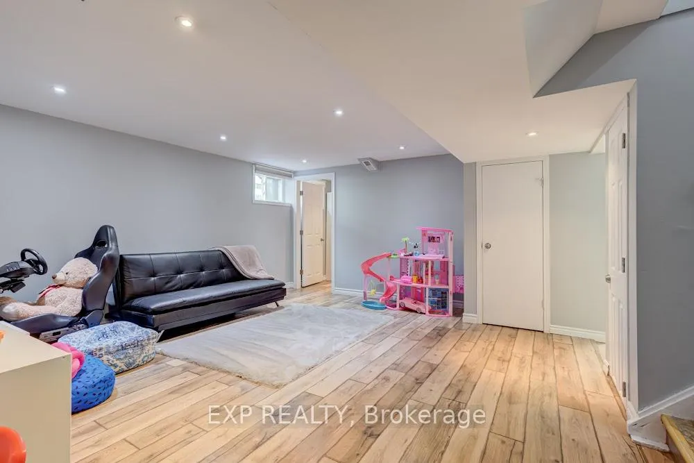 Photo 21 of 42 Terrace Drive, Hamilton, Balfour — HOMEH