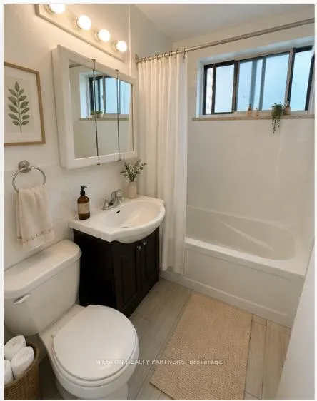 Photo 7 of Unit 608, 88 Wellesley Street E, Toronto, Church-Yonge Corridor — HOMEH