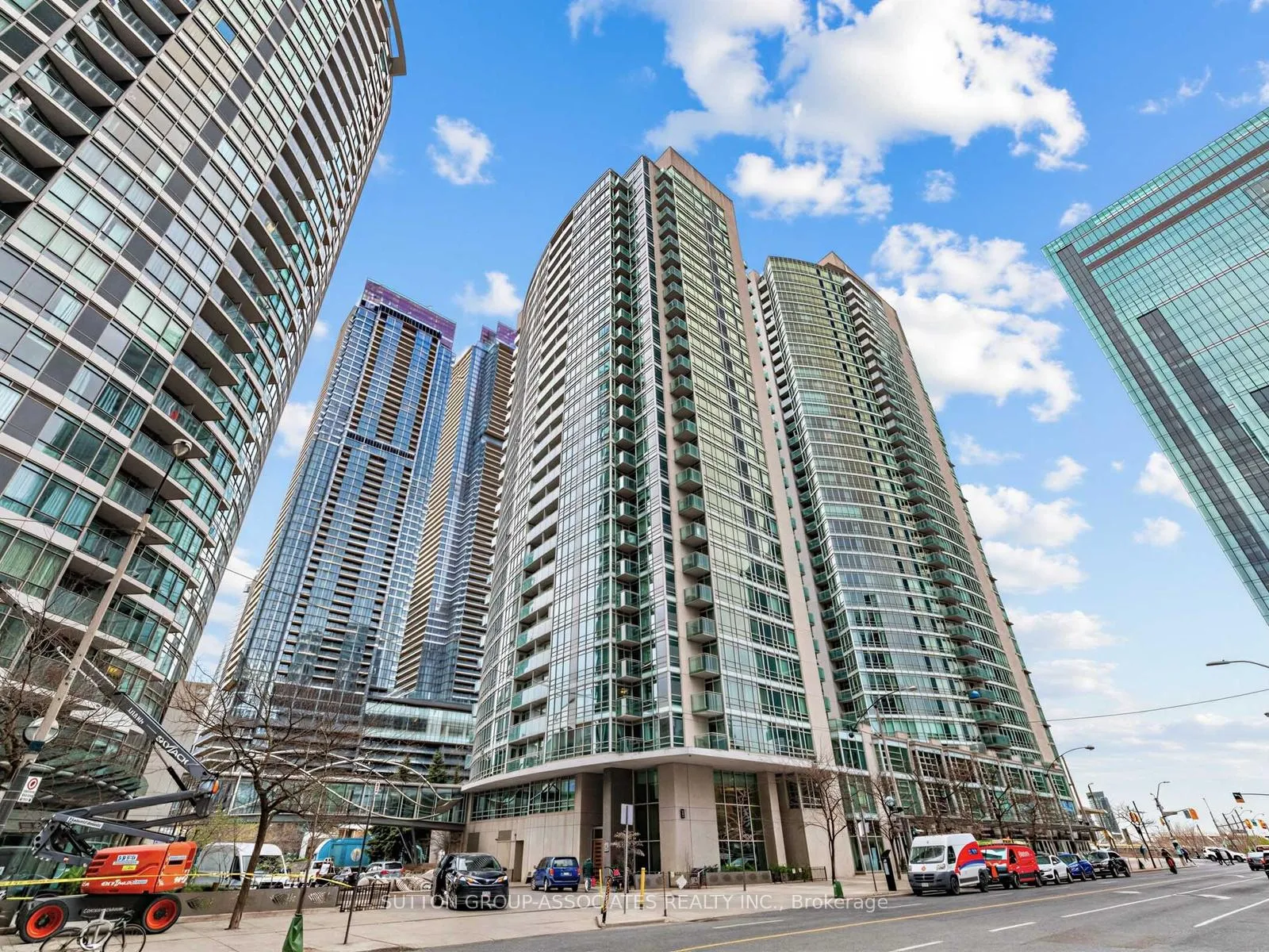 Photo 1 of Unit 611, 381 Front Street W, Toronto, Waterfront Communities — HOMEH