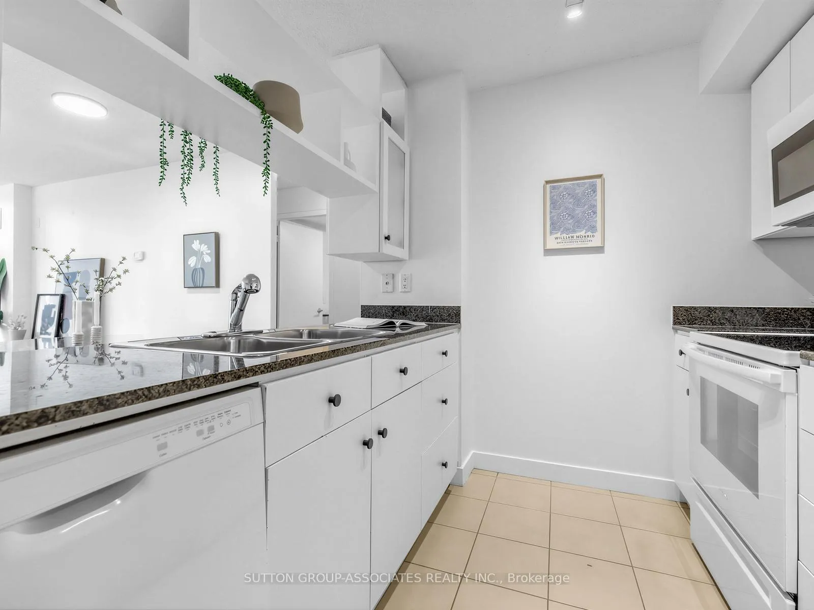 Photo 15 of Unit 611, 381 Front Street W, Toronto, Waterfront Communities — HOMEH