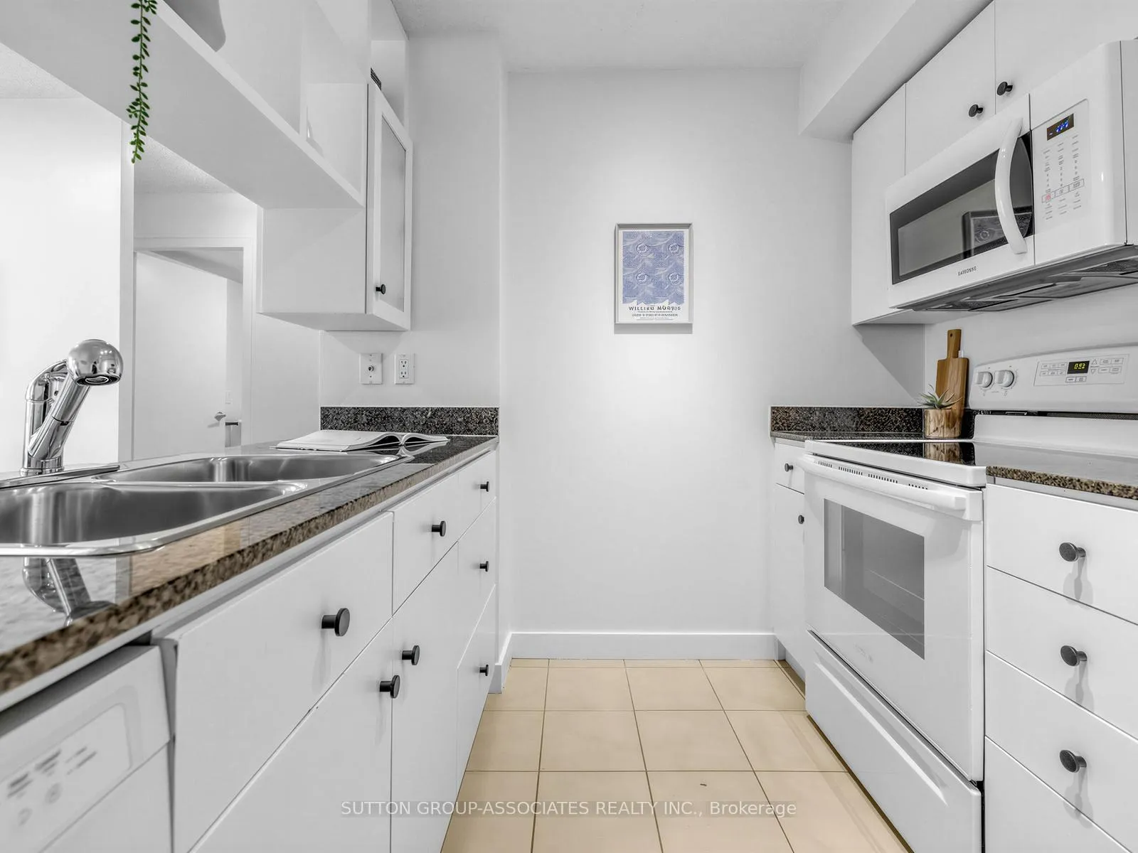 Photo 16 of Unit 611, 381 Front Street W, Toronto, Waterfront Communities — HOMEH