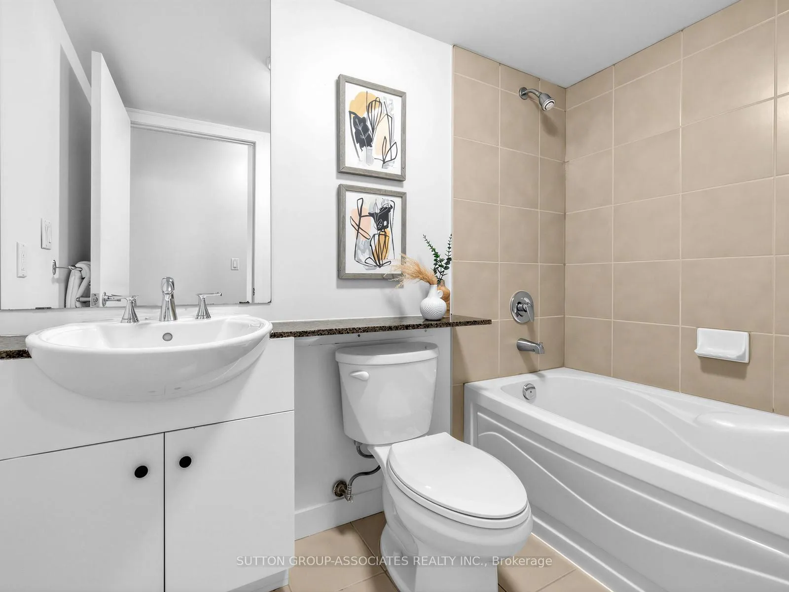 Photo 22 of Unit 611, 381 Front Street W, Toronto, Waterfront Communities — HOMEH