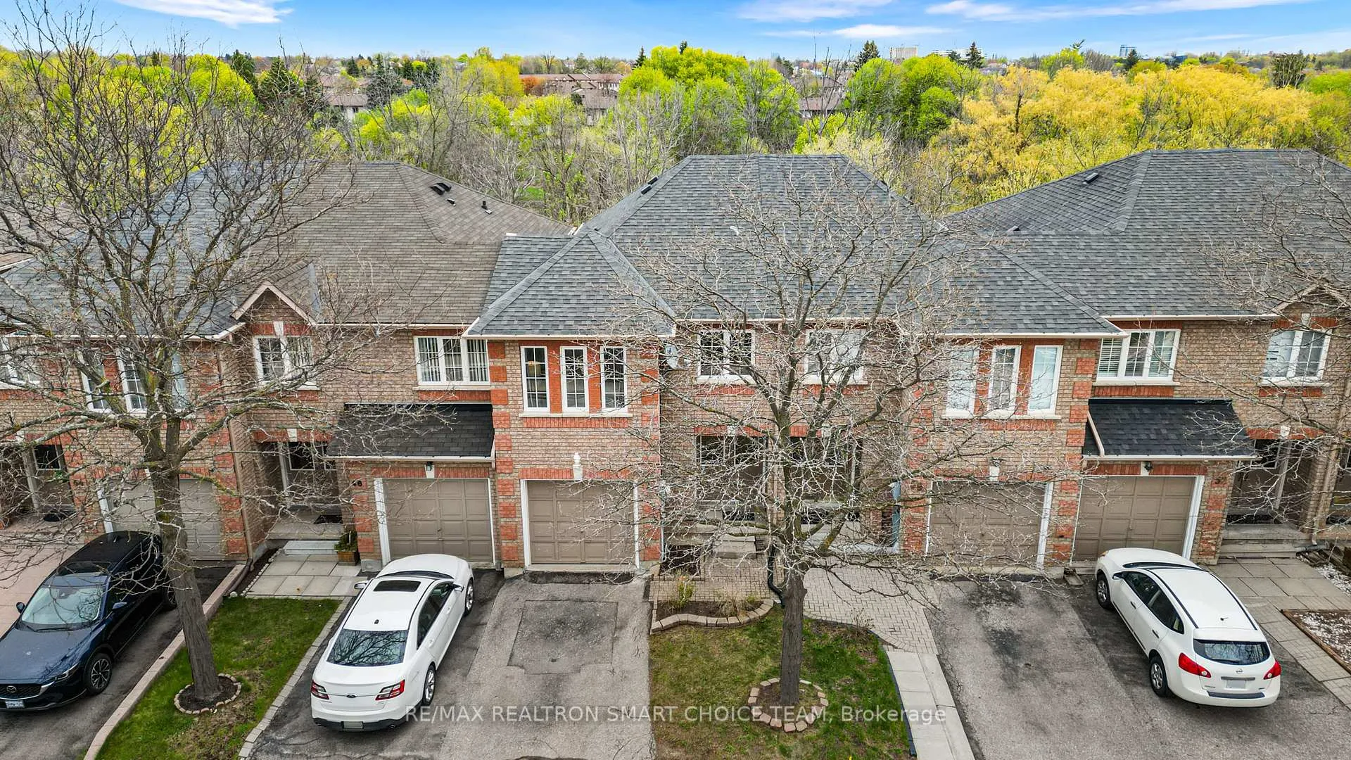 Photo 4 of Unit 48, 100 Brickyard Way, Brampton, Brampton North — HOMEH