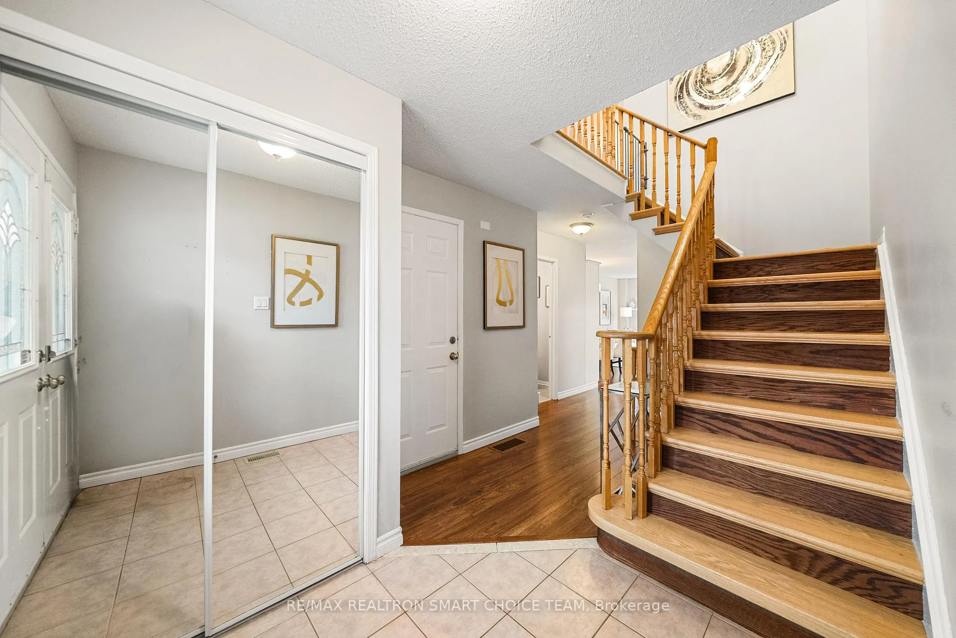 Photo 9 of Unit 48, 100 Brickyard Way, Brampton, Brampton North — HOMEH