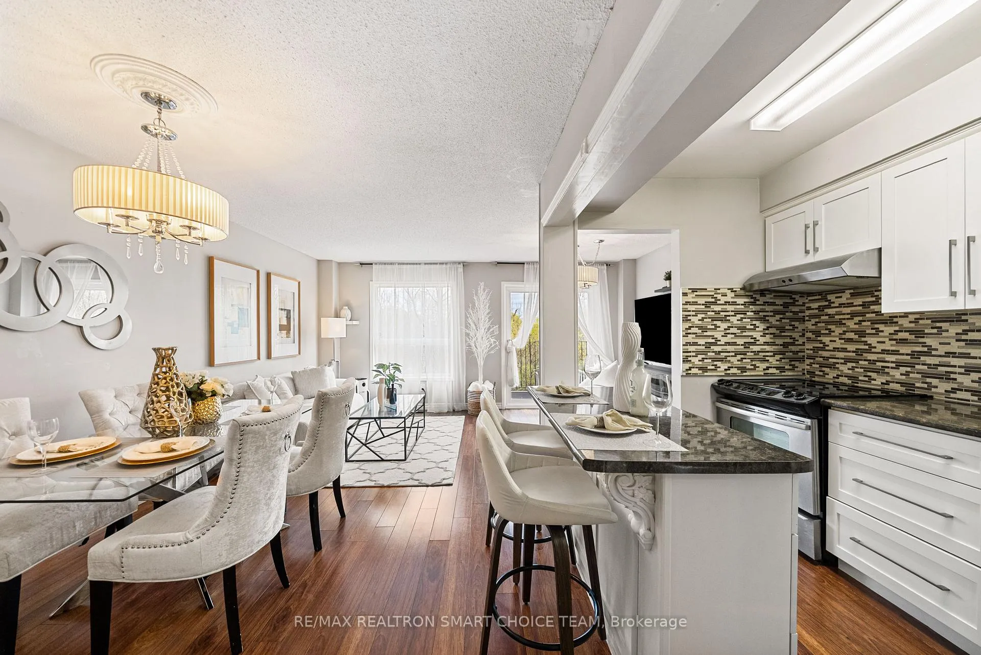 Photo 10 of Unit 48, 100 Brickyard Way, Brampton, Brampton North — HOMEH