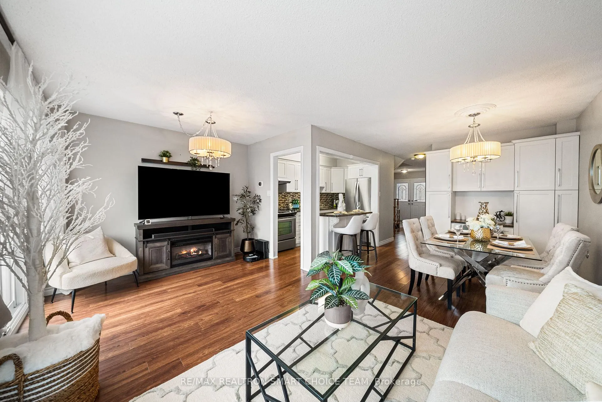 Photo 16 of Unit 48, 100 Brickyard Way, Brampton, Brampton North — HOMEH