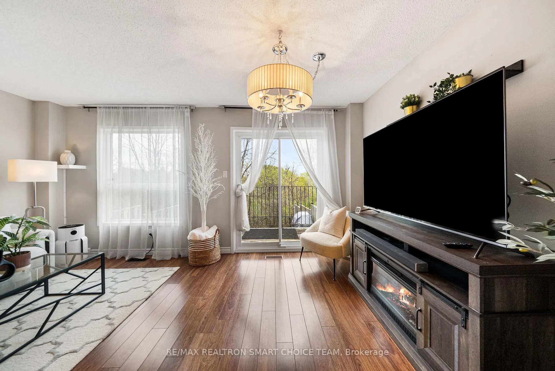 Photo 21 of Unit 48, 100 Brickyard Way, Brampton, Brampton North — HOMEH