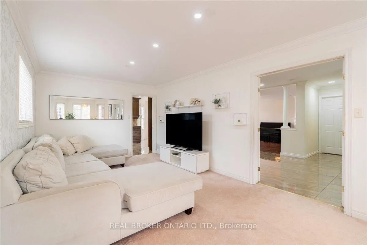 Photo 5 of 2282 Jack Crescent, Innisfil, Alcona — HOMEH