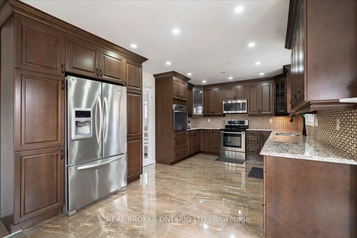 Photo 8 of 2282 Jack Crescent, Innisfil, Alcona — HOMEH