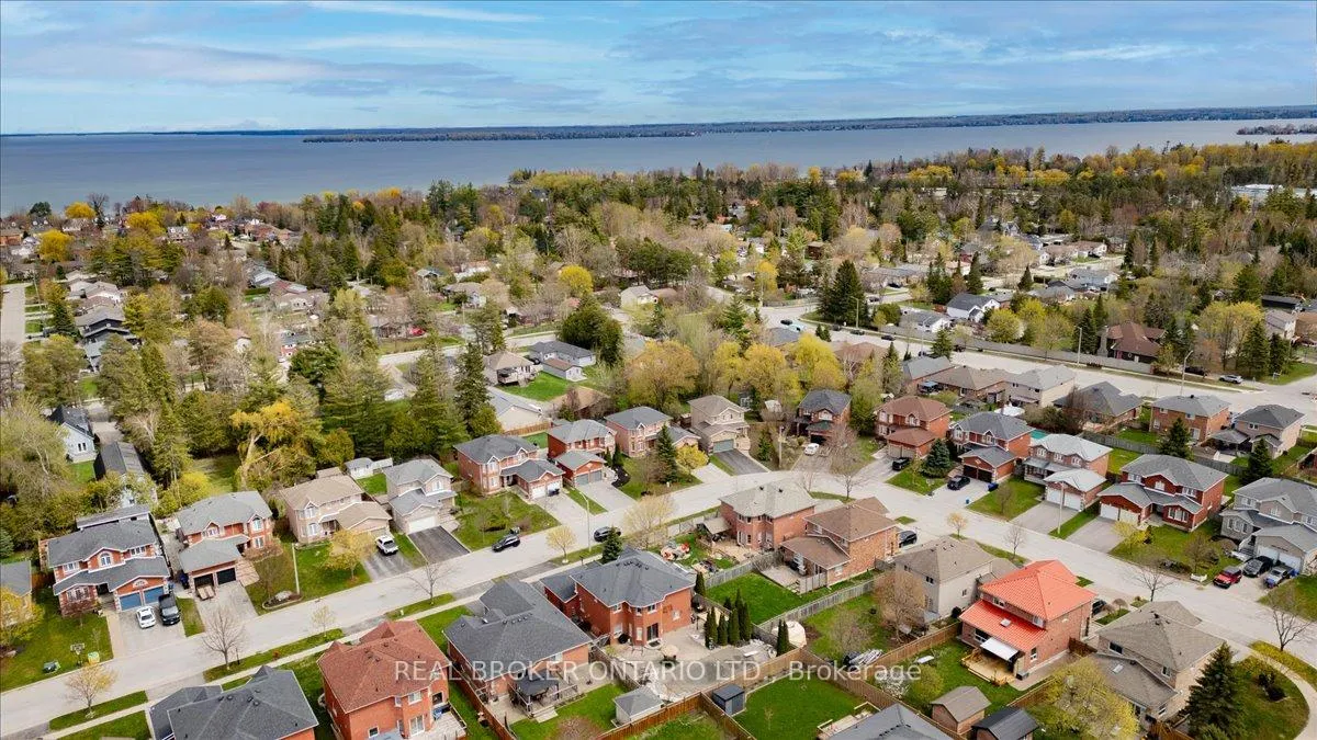 Photo 24 of 2282 Jack Crescent, Innisfil, Alcona — HOMEH