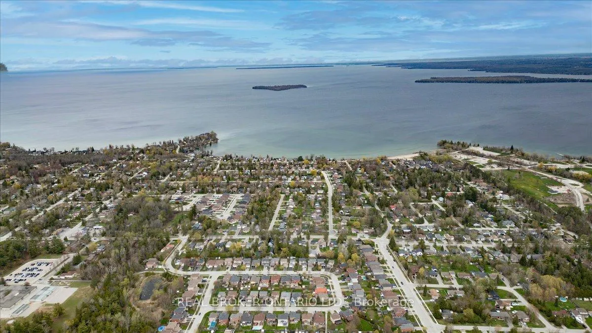 Photo 25 of 2282 Jack Crescent, Innisfil, Alcona — HOMEH