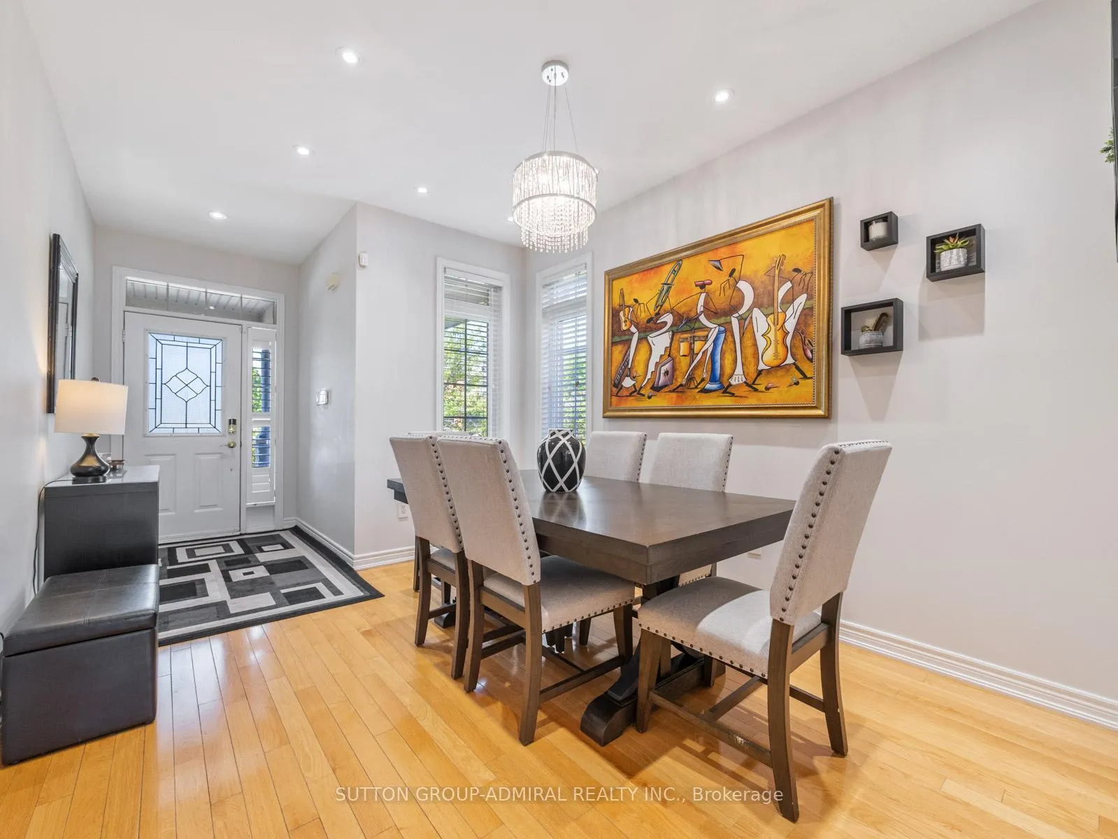 Photo 5 of 49 Loire Valley Avenue, Vaughan, Patterson — HOMEH