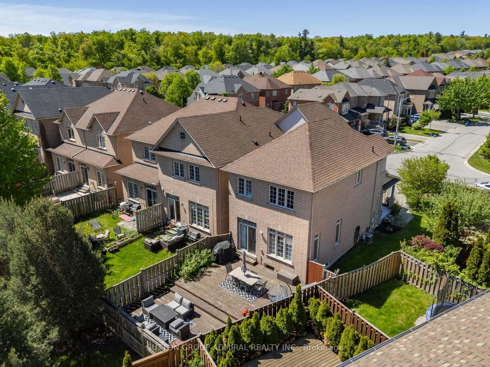 Photo 42 of 49 Loire Valley Avenue, Vaughan, Patterson — HOMEH