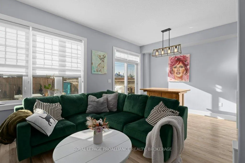 Photo 9 of 798 Newmarket Lane, Kingston, East of Sir John A. Blvd — HOMEH