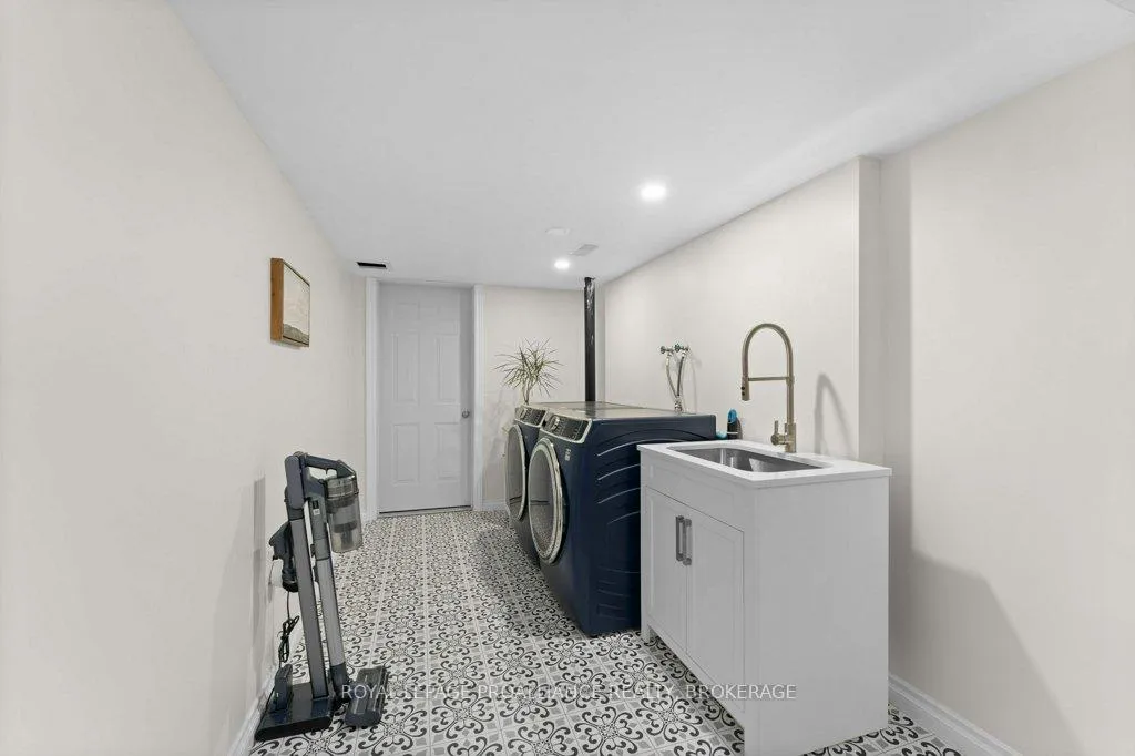 Photo 28 of 798 Newmarket Lane, Kingston, East of Sir John A. Blvd — HOMEH