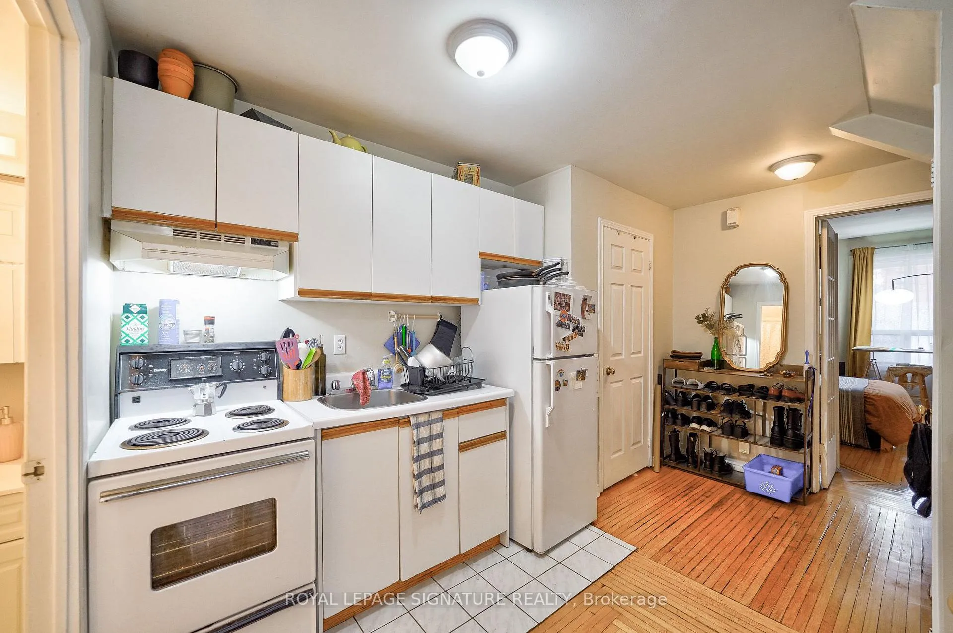 Photo 4 of Unit 101, 557 Markham Street, Toronto, Palmerston-Little Italy — HOMEH