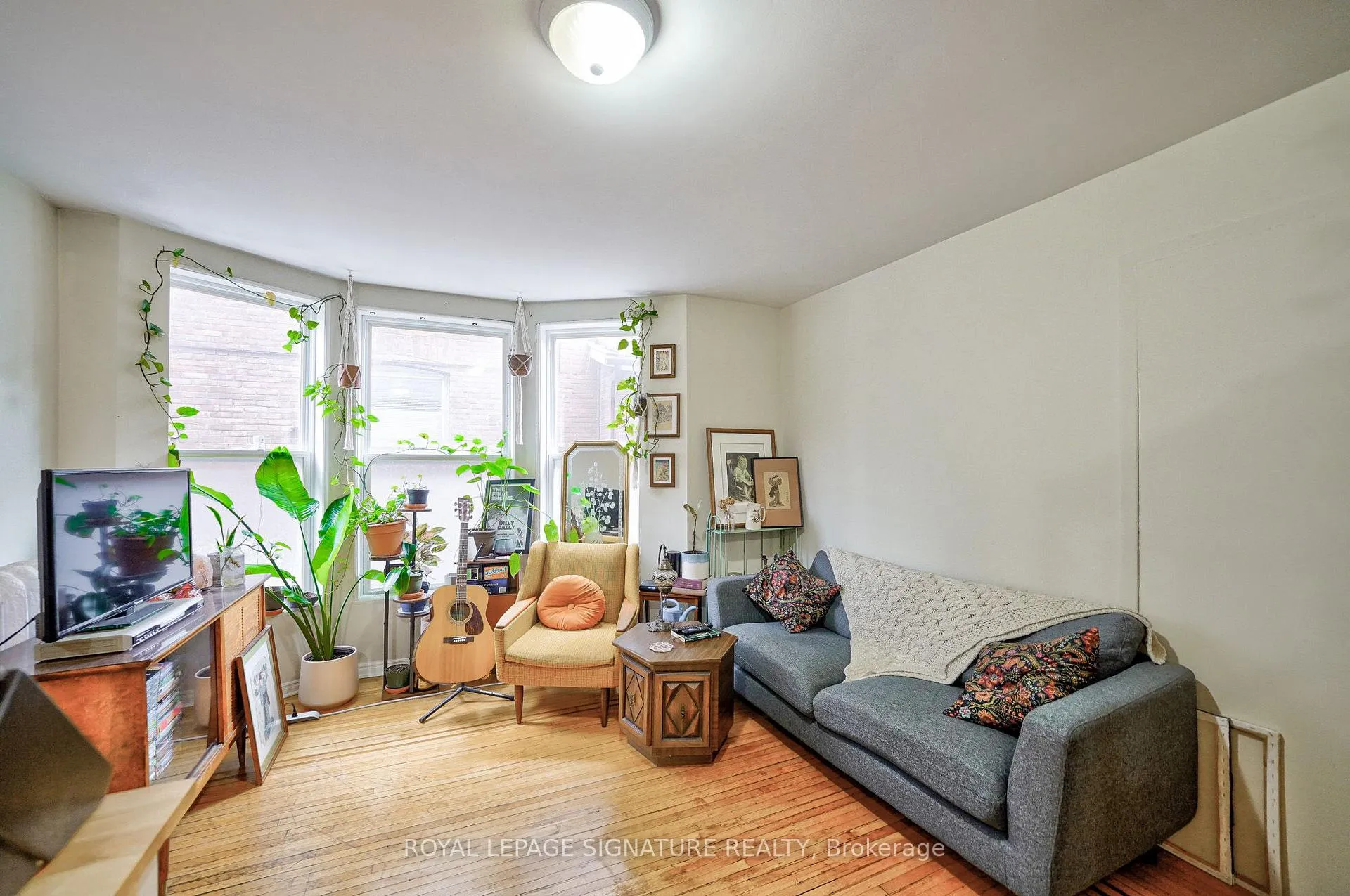Photo 5 of Unit 101, 557 Markham Street, Toronto, Palmerston-Little Italy — HOMEH