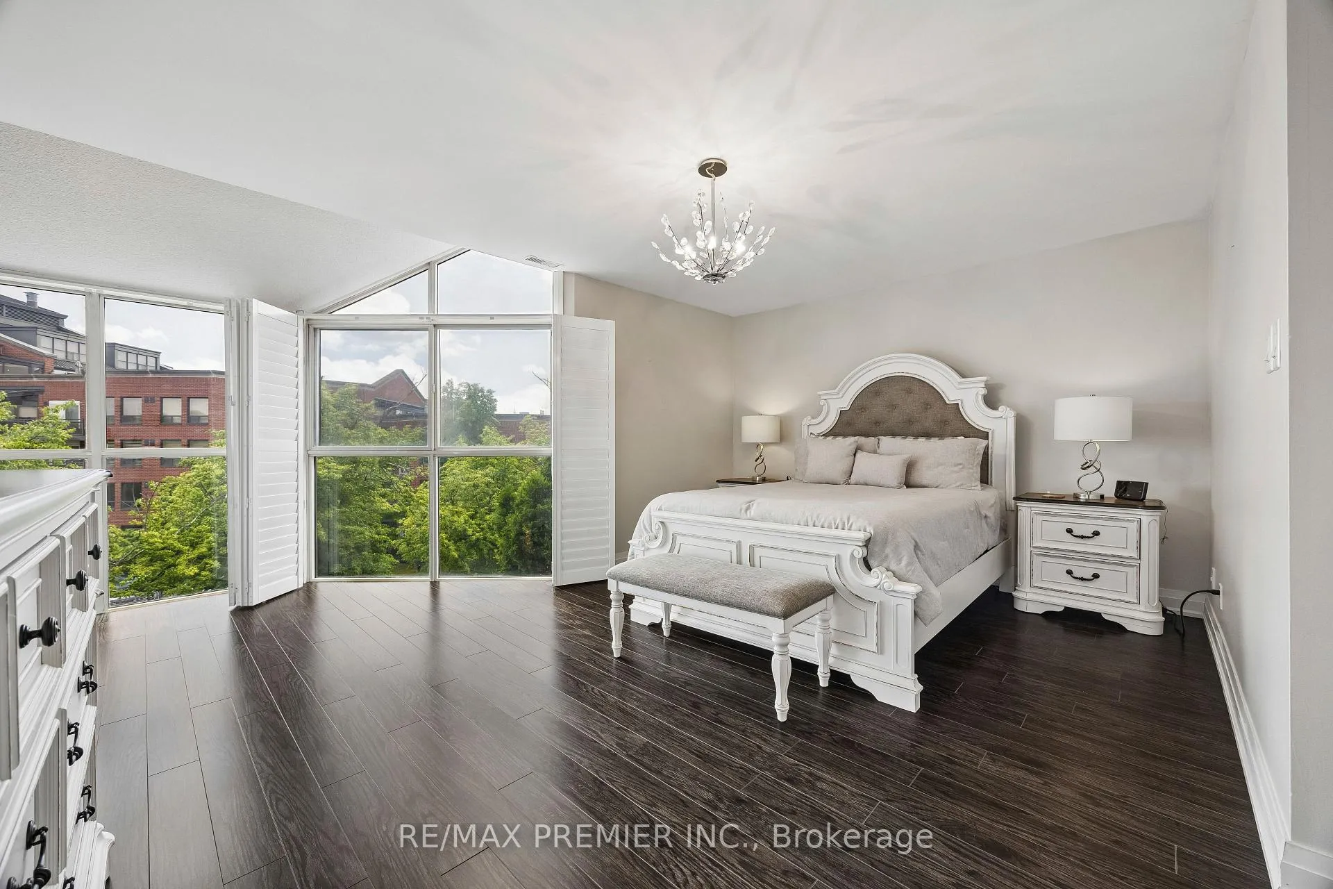 Photo 12 of Unit 8, 100 Arbors Lane, Vaughan, West Woodbridge — HOMEH