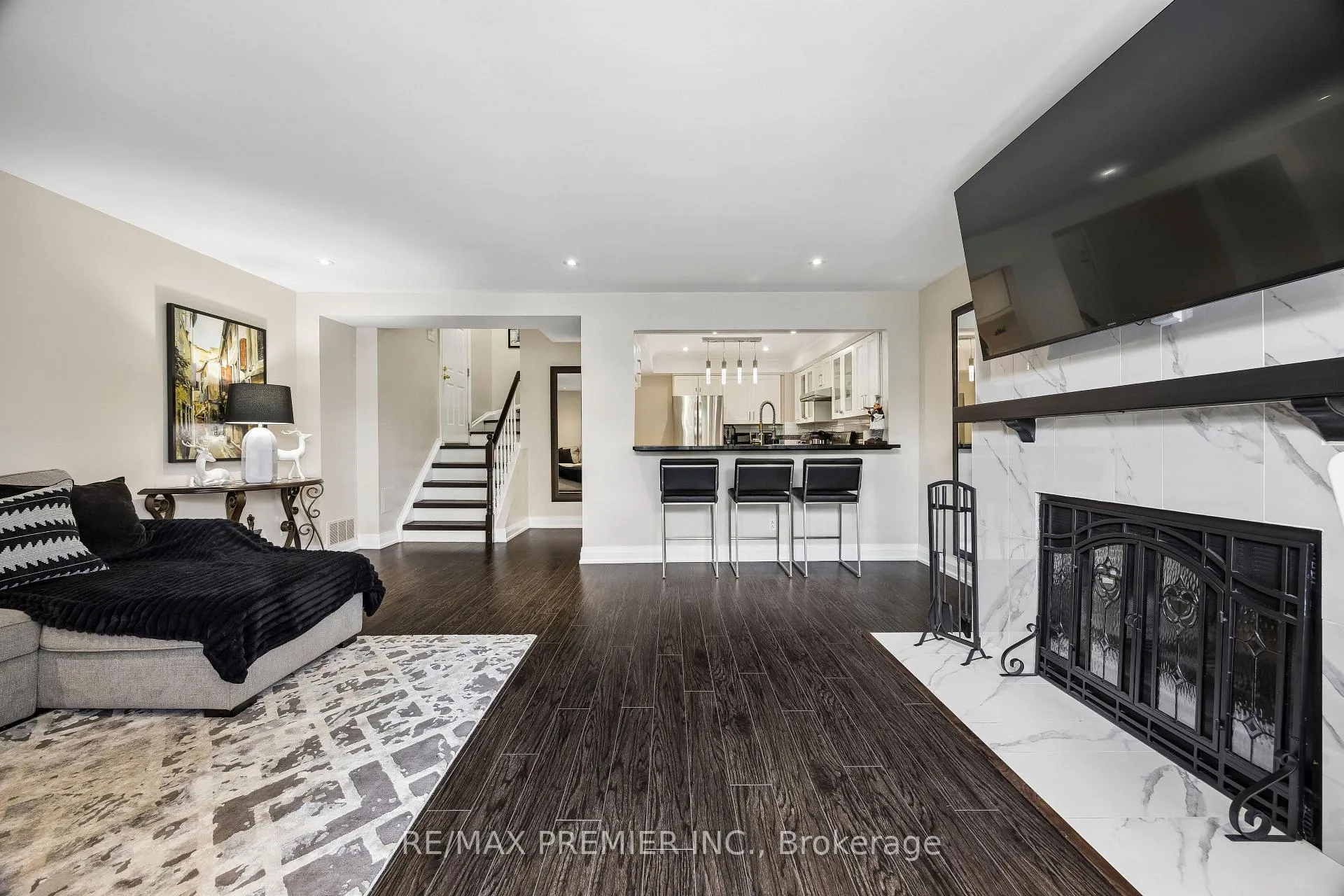 Photo 37 of Unit 8, 100 Arbors Lane, Vaughan, West Woodbridge — HOMEH
