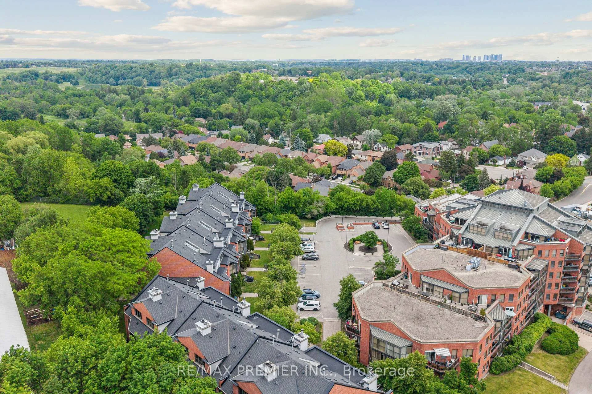 Photo 28 of Unit 8, 100 Arbors Lane, Vaughan, West Woodbridge — HOMEH