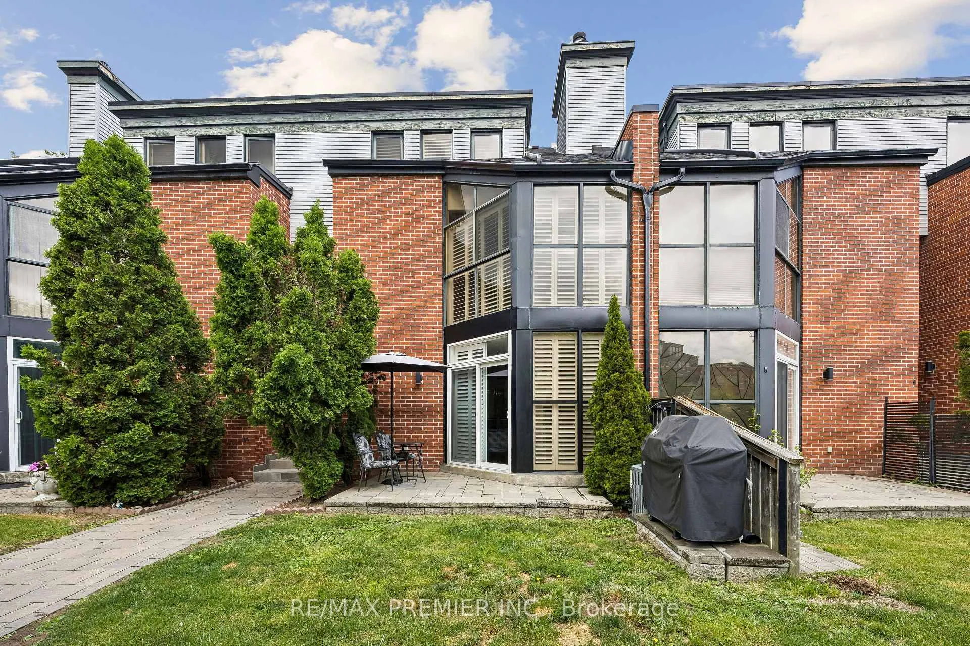 Photo 40 of Unit 8, 100 Arbors Lane, Vaughan, West Woodbridge — HOMEH