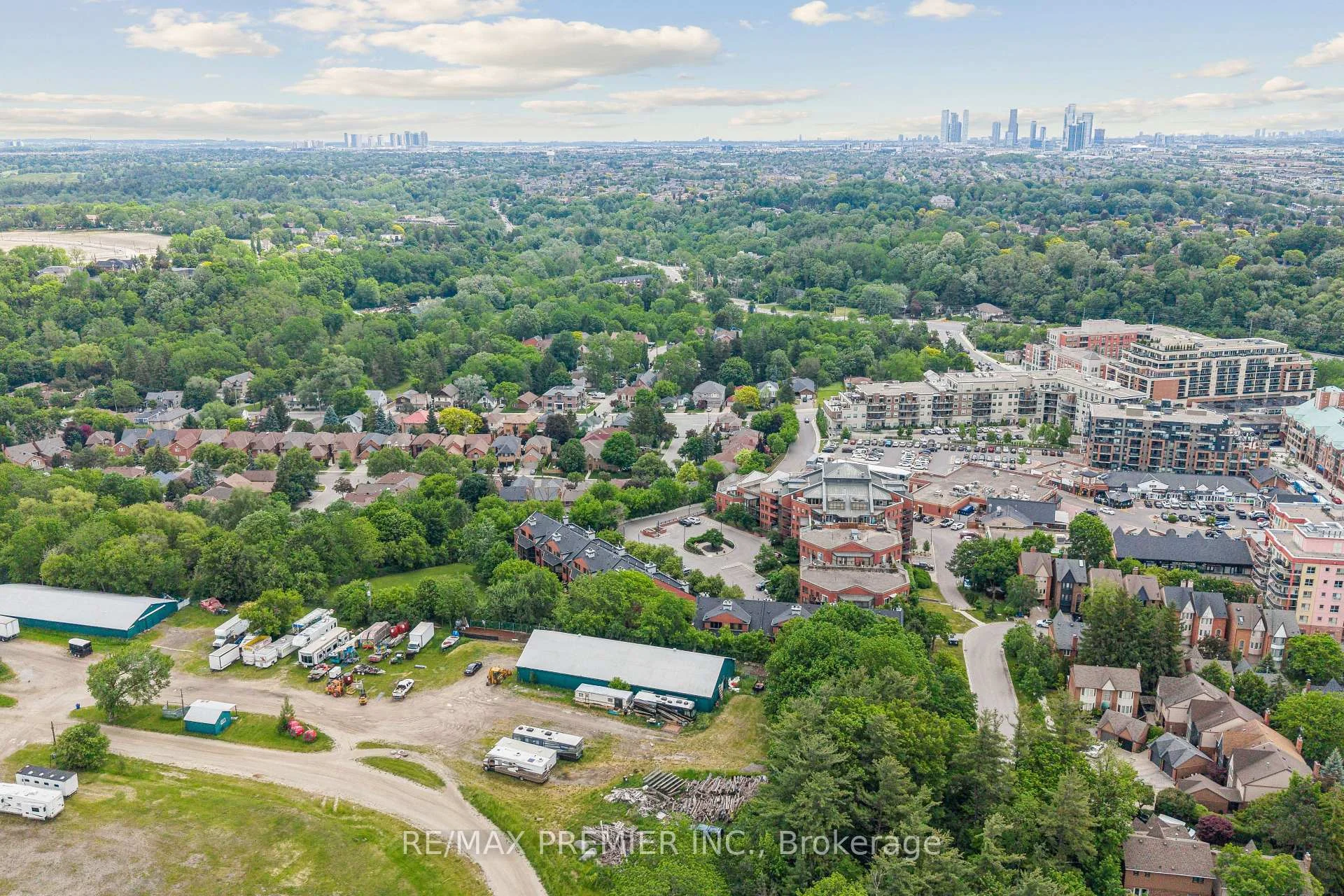 Photo 45 of Unit 8, 100 Arbors Lane, Vaughan, West Woodbridge — HOMEH