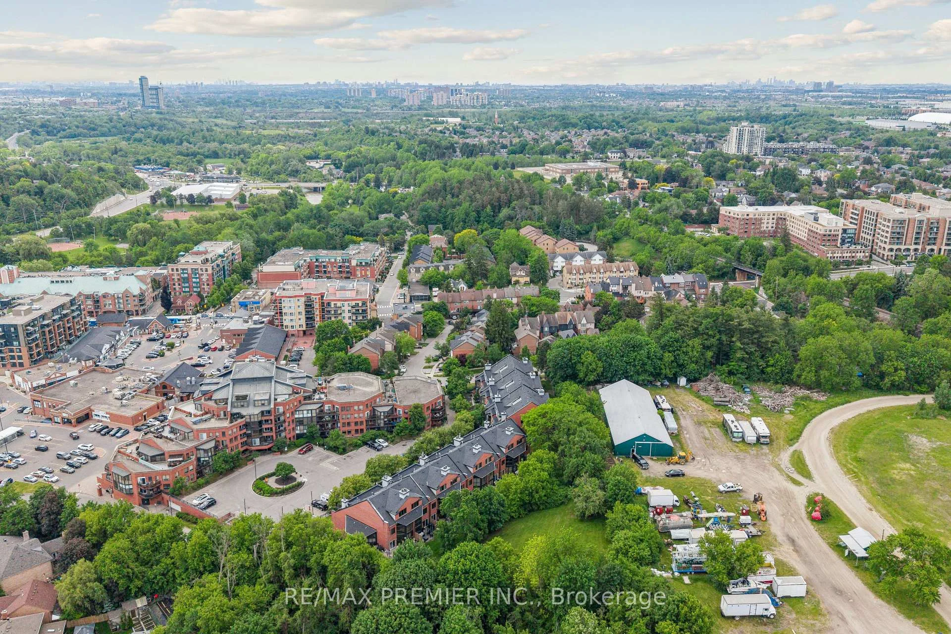 Photo 60 of Unit 8, 100 Arbors Lane, Vaughan, West Woodbridge — HOMEH