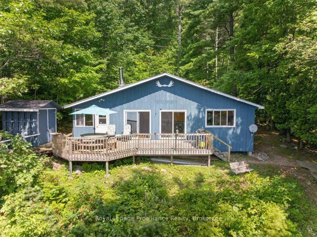Photo of 2807 Mackie Lake