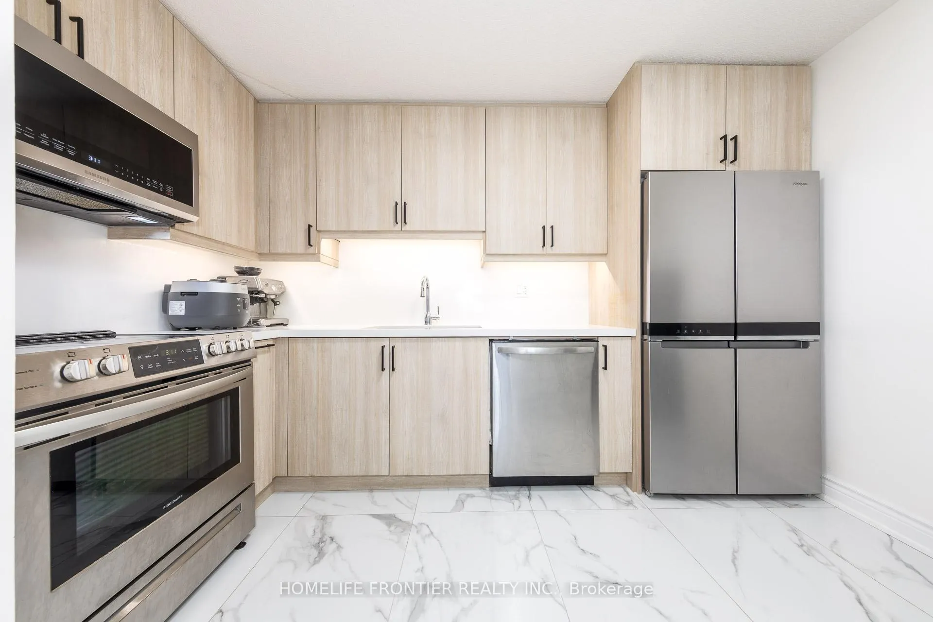 Photo 7 of Unit 608, 10 Tangreen Court, North York, Newtonbrook West — HOMEH