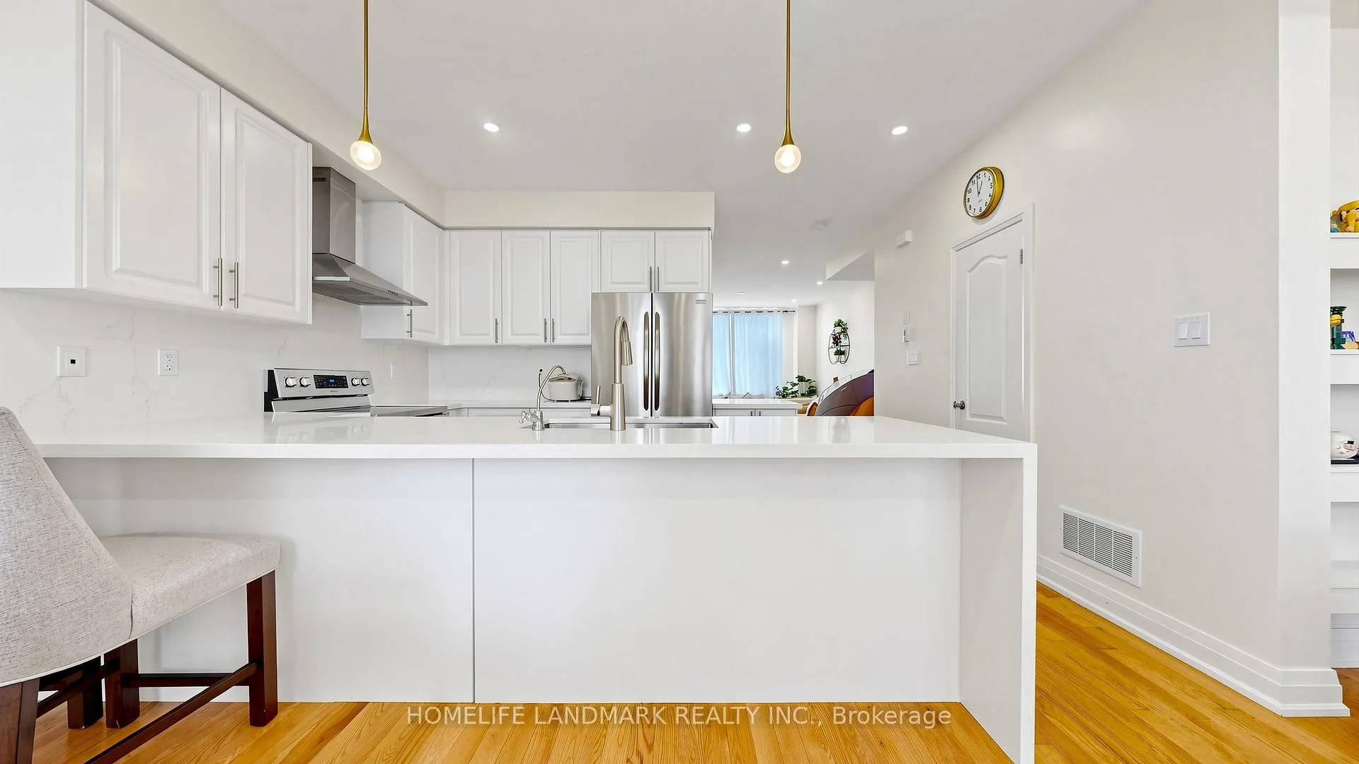 Photo 4 of 12 McClary's Way, Markham, Unionville — HOMEH