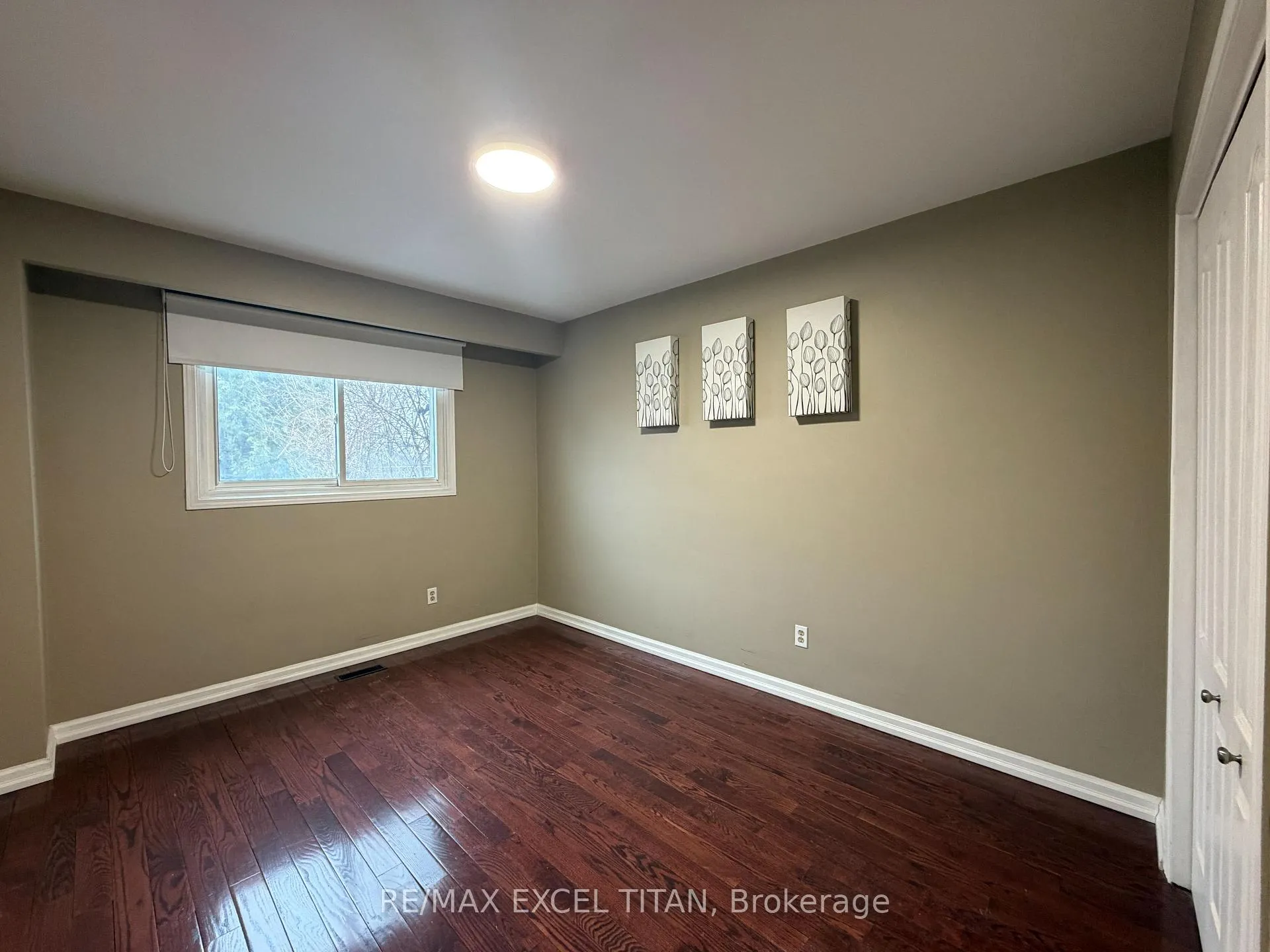 Photo 5 of Unit Ground, 251 Shawnee Circle, North York, Pleasant View — HOMEH