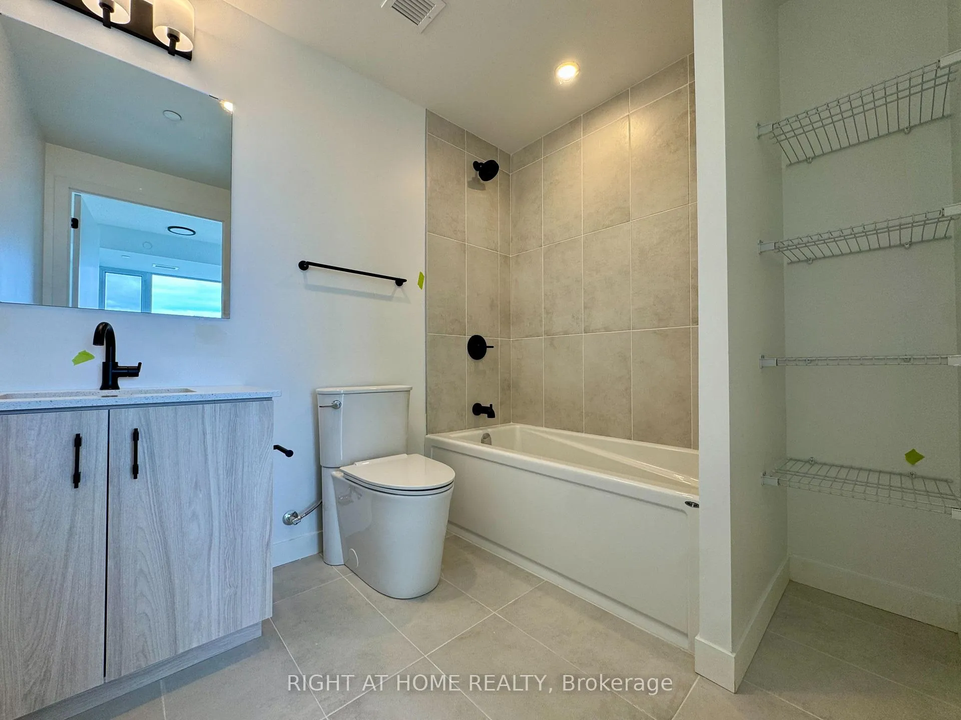 Photo 12 of Unit D1209, 4878 Powers Common, Burlington, Alton — HOMEH