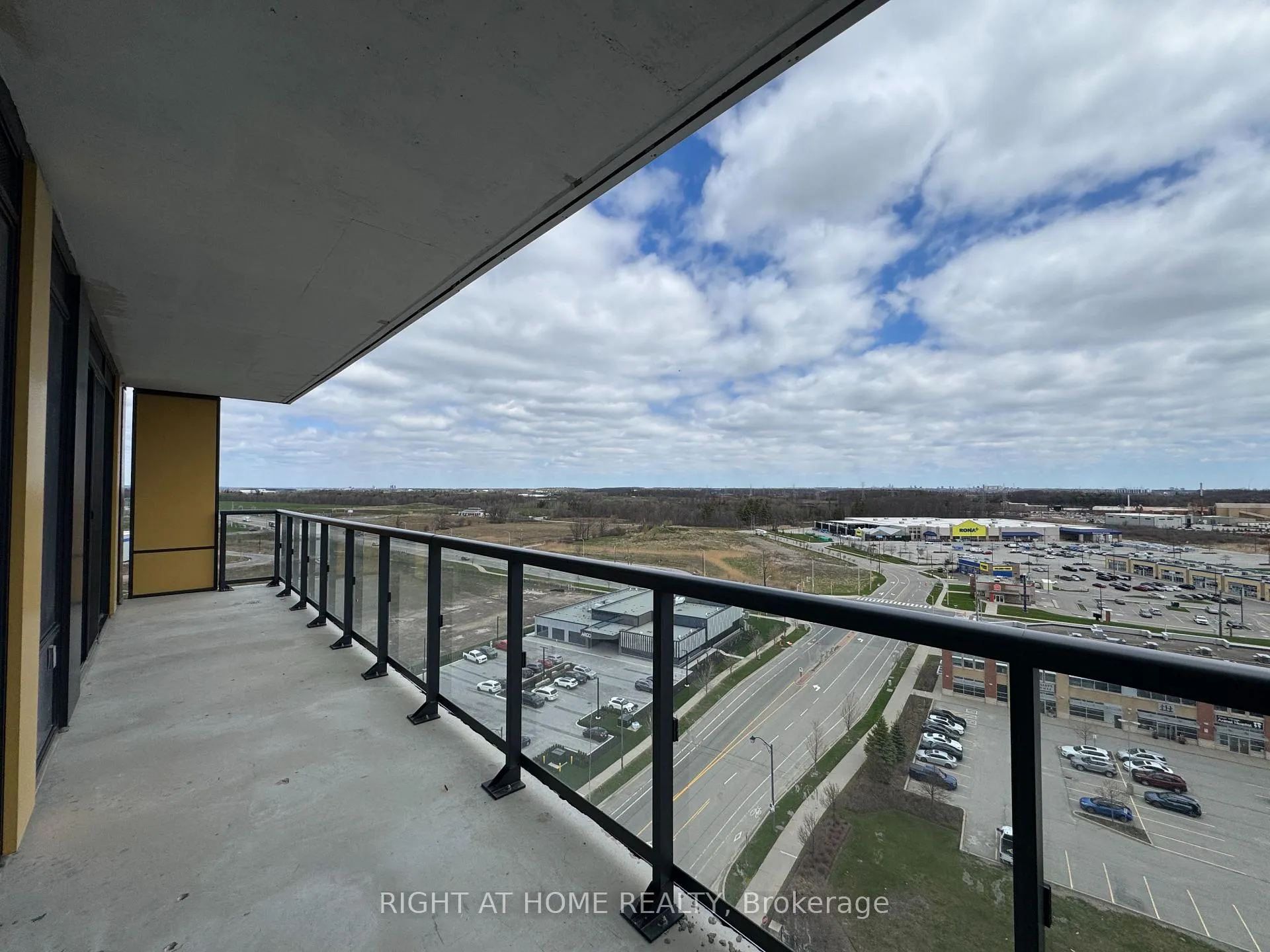 Photo 16 of Unit D1209, 4878 Powers Common, Burlington, Alton — HOMEH