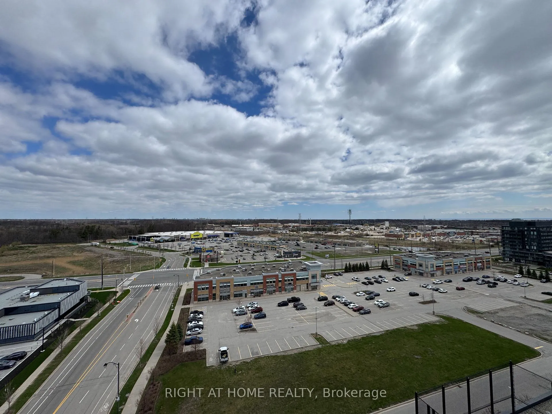 Photo 18 of Unit D1209, 4878 Powers Common, Burlington, Alton — HOMEH