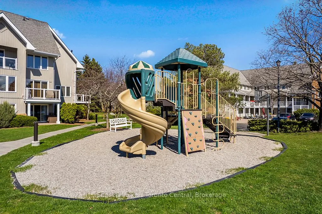 Photo 38 of Unit 8, 2 Rambling Way, Collingwood — HOMEH