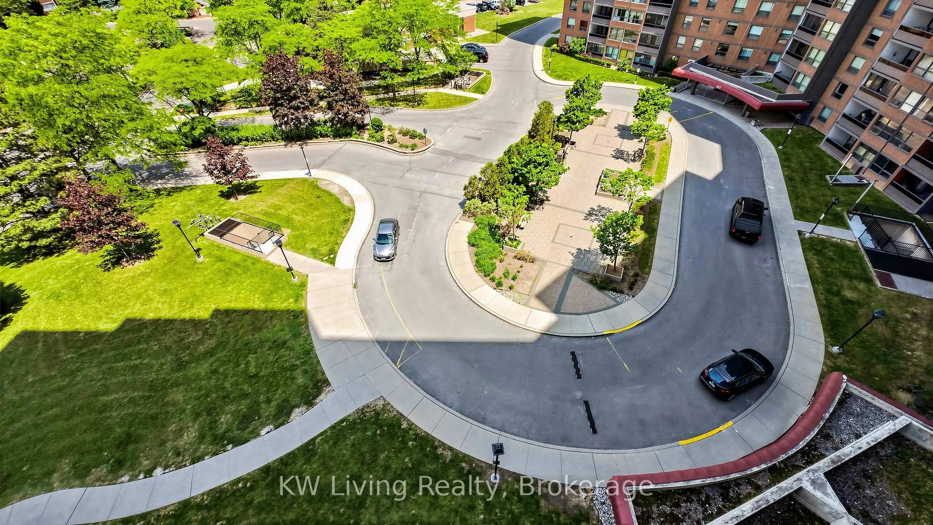 Photo 3 of Unit 804, 625 The West Mall, Etobicoke, Eringate-Centennial-West Deane — HOMEH