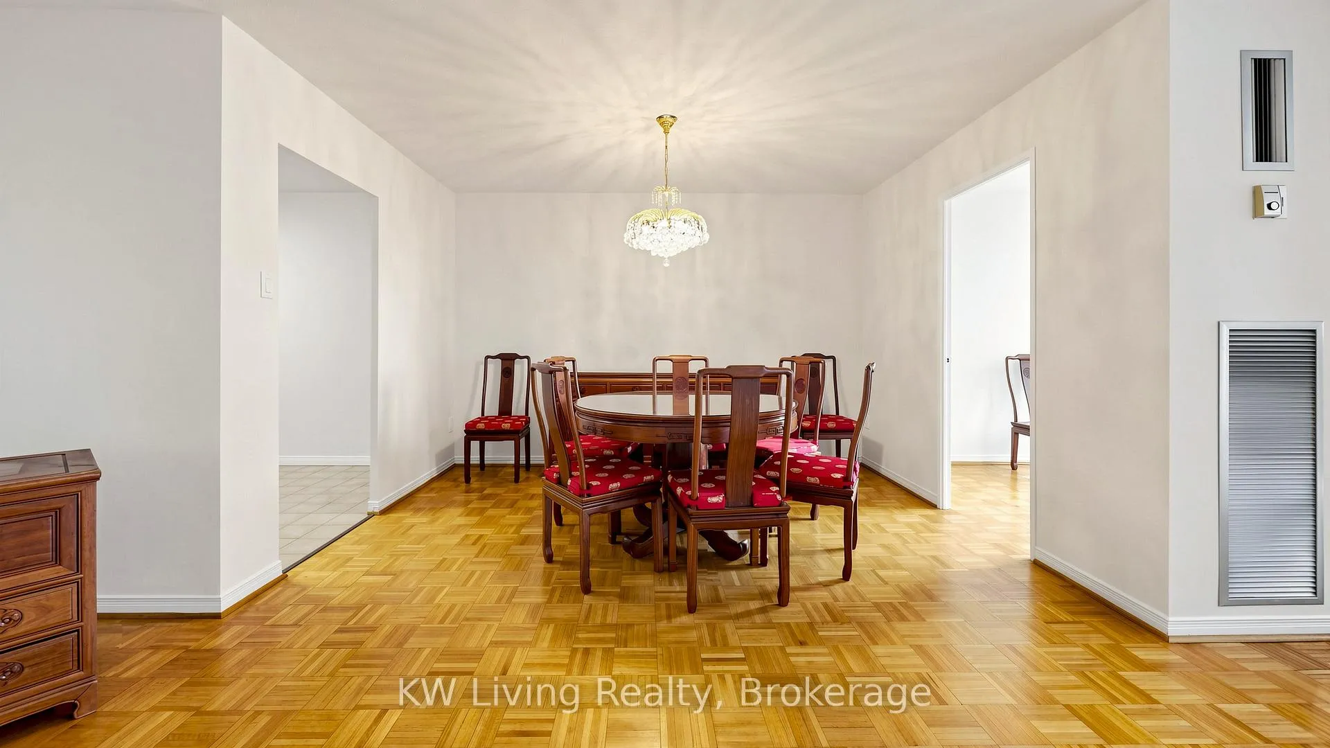 Photo 12 of Unit 804, 625 The West Mall, Etobicoke, Eringate-Centennial-West Deane — HOMEH