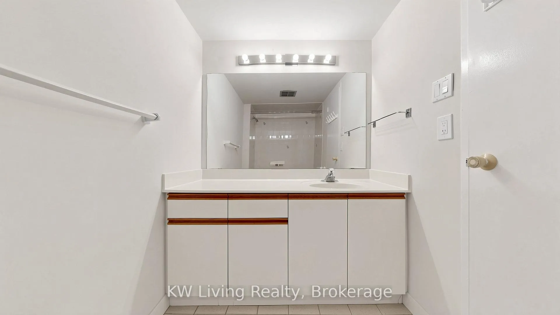 Photo 33 of Unit 804, 625 The West Mall, Etobicoke, Eringate-Centennial-West Deane — HOMEH
