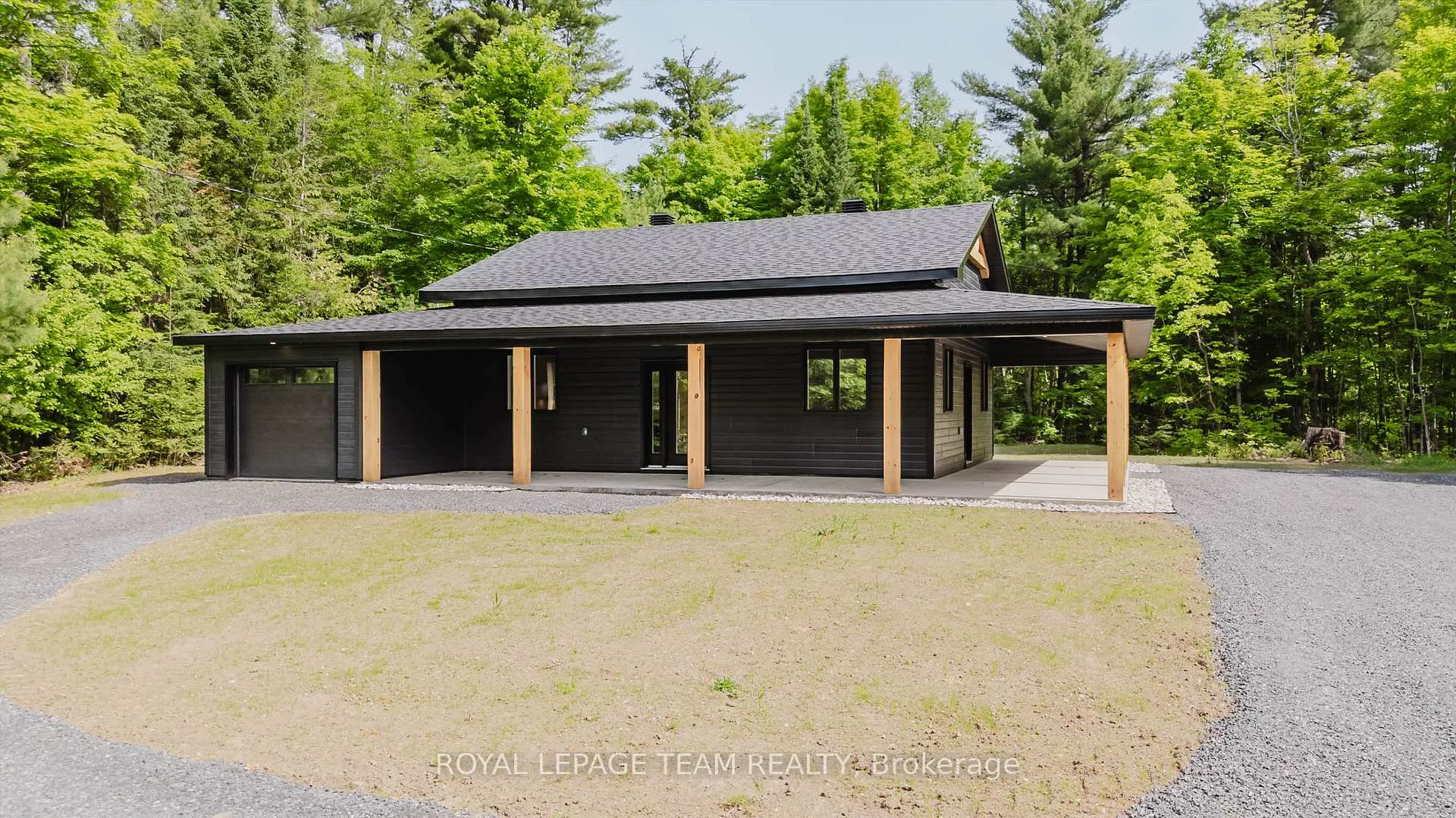 Photo 7 of 104 Fire Hall Crescent, Lanark Highlands, Lanark Highlands (Lavant) Twp — HOMEH