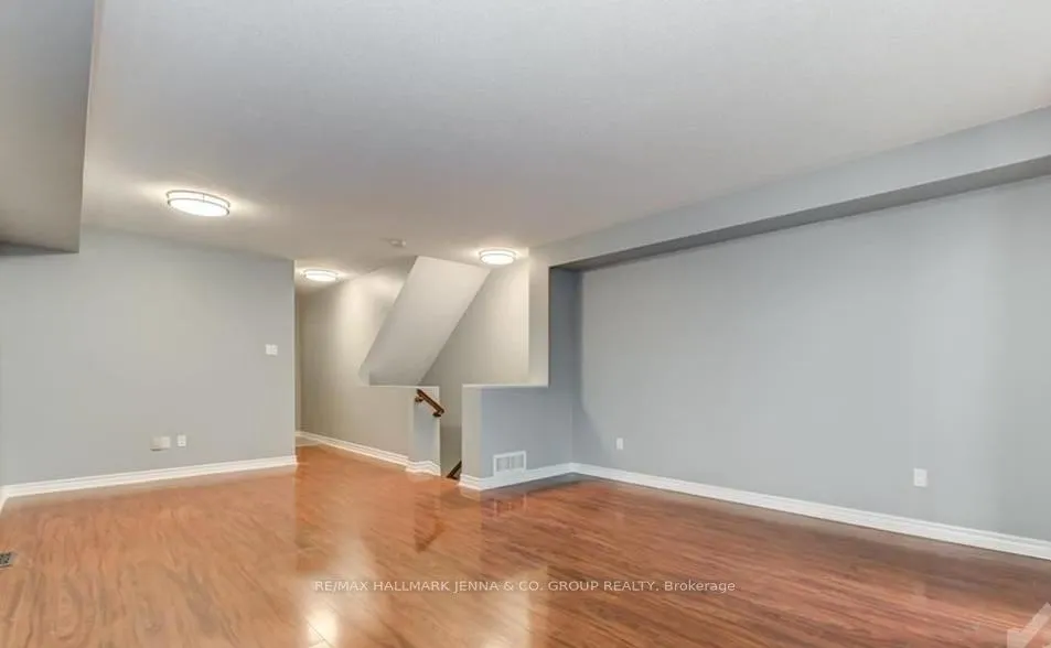 Photo 7 of Unit A, 395 Chapman Mills Drive, Ottawa, Barrhaven - Strandherd — HOMEH